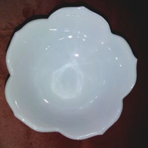 Little Vintage White Porcelain Lotus Mini Bowl Flower Shape Bowls Antique Floral
